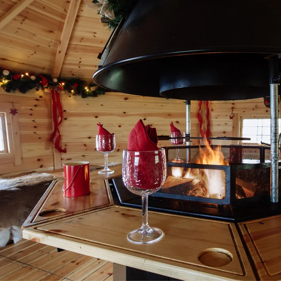 Camping_Cabins_Laggan_BBQ_Log_Cabin